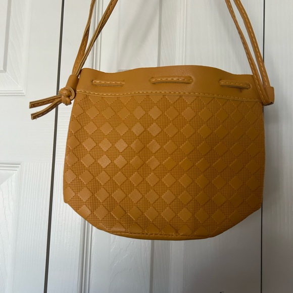 Textured Drawstring Bucket Bag - Tan - Picture 10 of 10